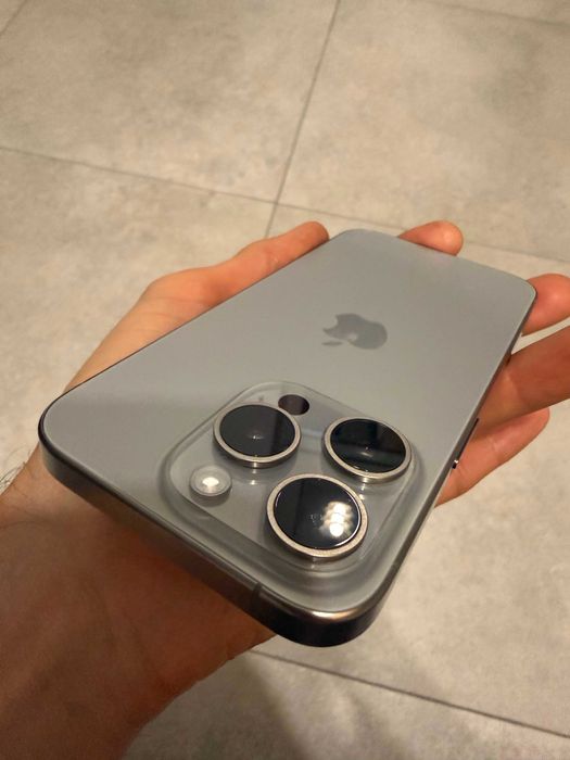 iPhone 15 Pro 256Gb baterie 100%, ca nou, garantie, natural titanium