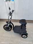 Tricicleta, triciclu, trotineta,scuter electric , impecabil, Litiu ion
