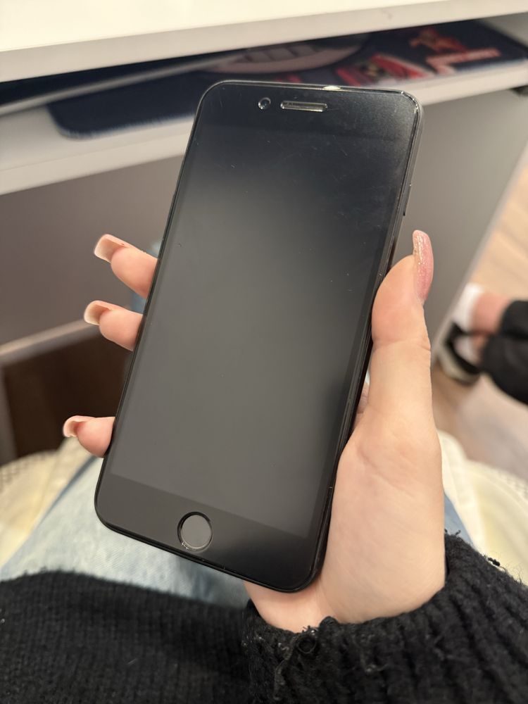iPhone 7 plus.