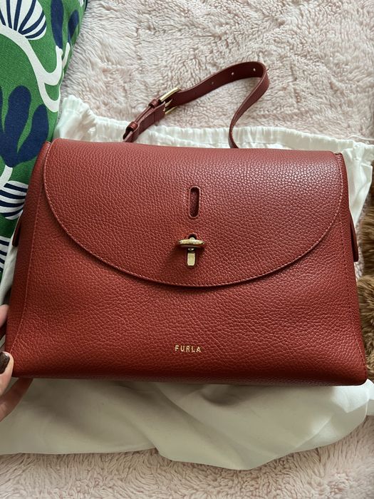 Чанта Furla като нова
