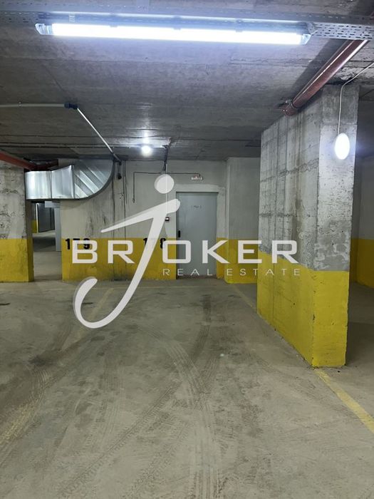 Гараж в Кърджали-Център