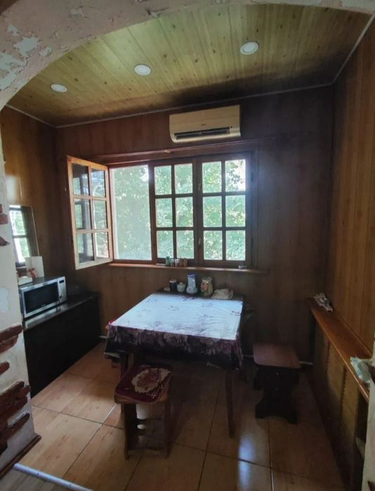 Квартира продаётся Чиланзар 18 квартал 2/4/4 50м2 меб тех