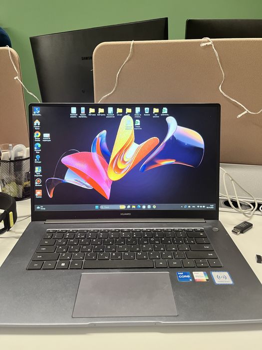 Ноутбук Huawei intel core i5