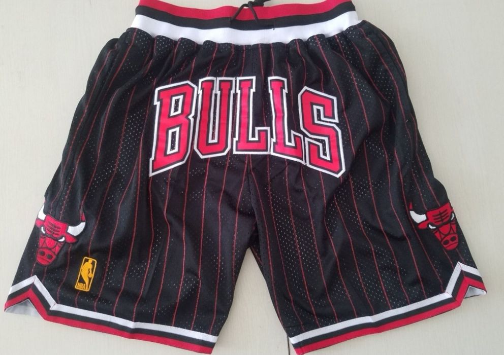 Pantaloni scurți retro NBA