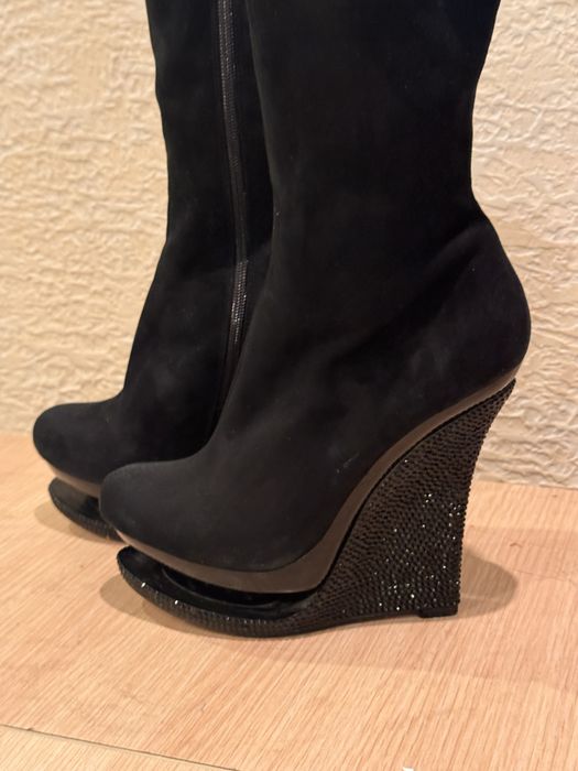 Батильоны на платформе