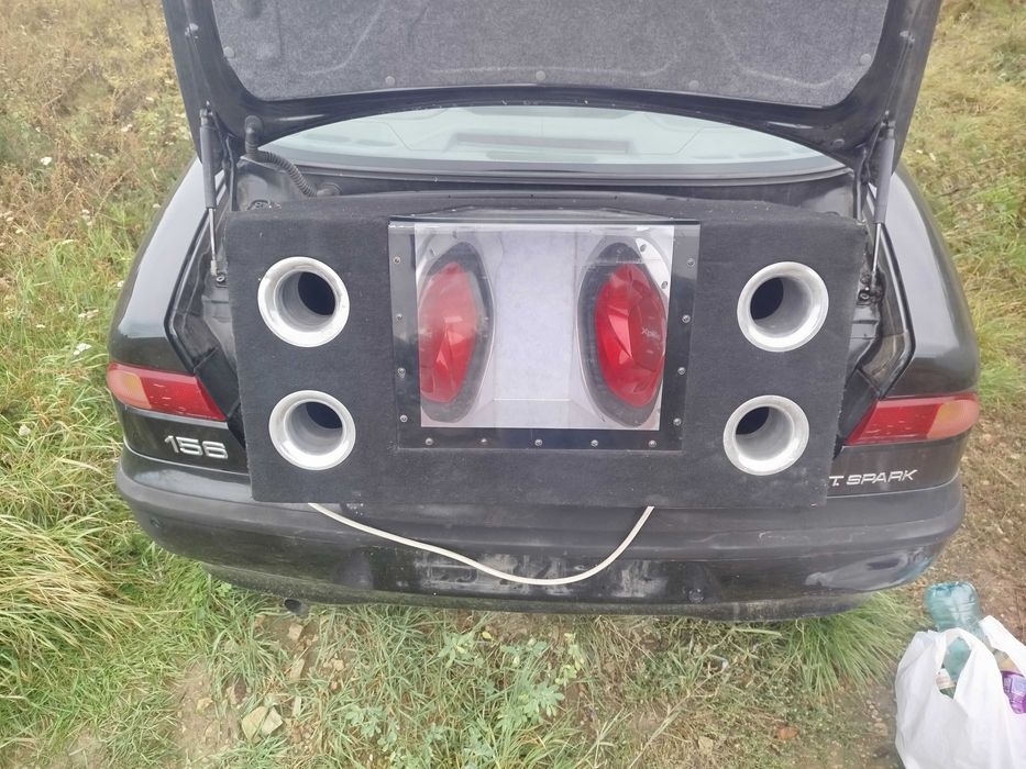 Vând subwoofer Sony xplode 2600 W 2000 lei