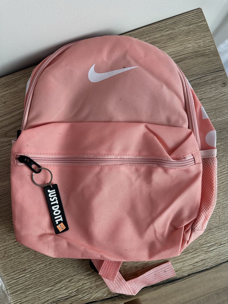 Раничка Nike Brasilia