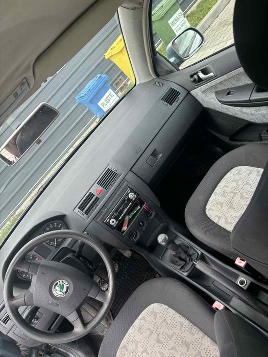 Skoda Fabia. 1.4 benzina