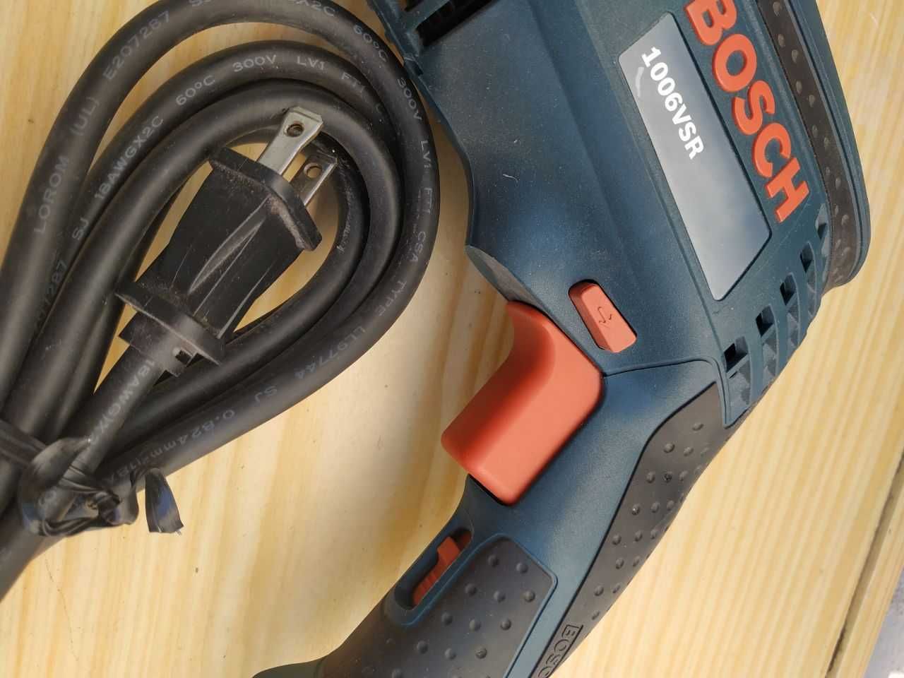 Дрель Bosch оригинал ! 100 вольт !