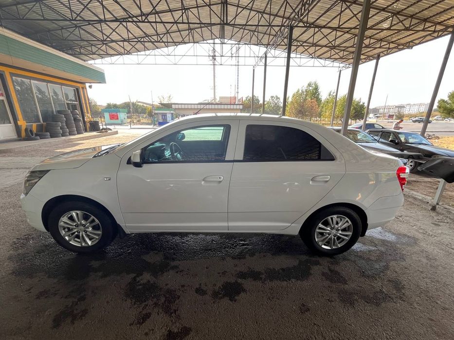 Cobalt 2022 automat 4 pozitsa