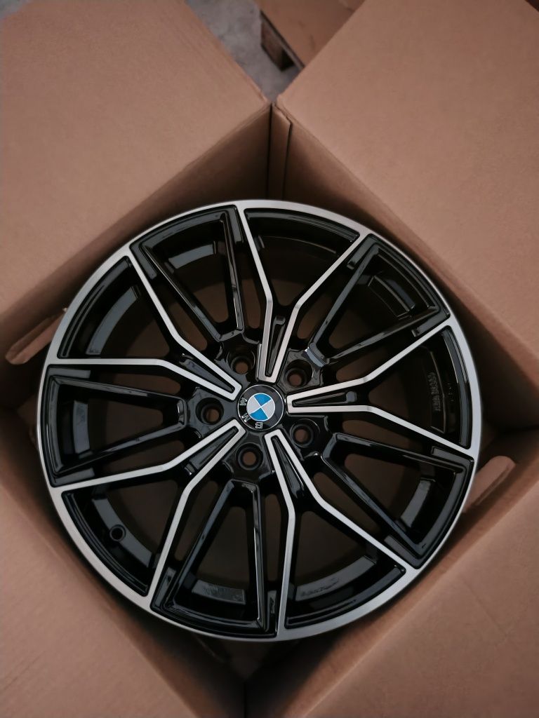 Vand jante de aliaj pentru bmw pe 18 marca Gmp  model specter