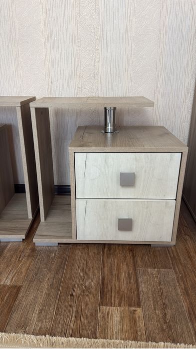 Прикроватная тумбочка