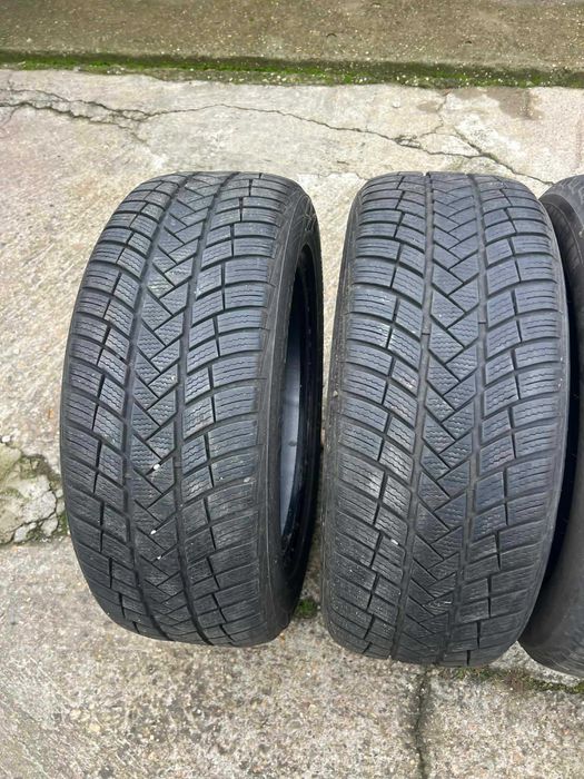 Cauciucuri de iarna 225/55/17 stare f,buna