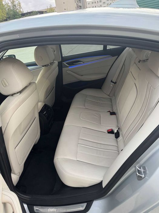 BMW Seria 5 G30 Impecabil 2019