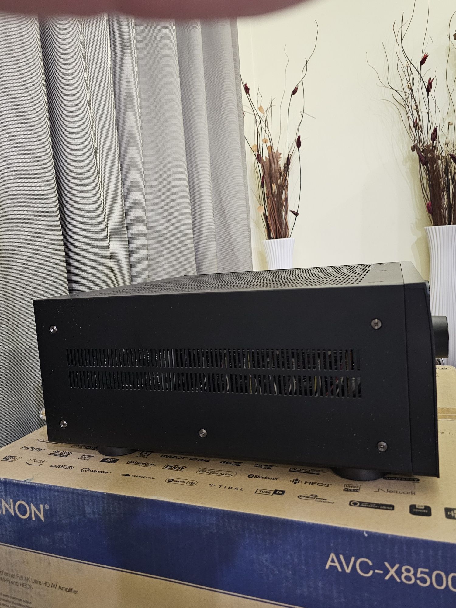 Denon AVC-X8500H, 4К, 32-bit AKM AK4490EQ DACs, Black