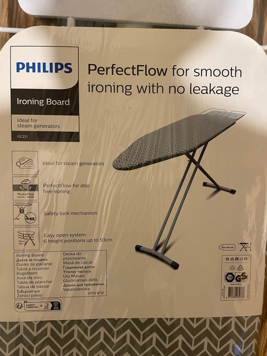 Чисто нова дъска за гладене на Philips