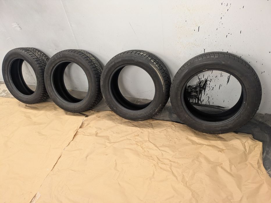 Set 4 anvelope iarnă 235 55 R 18 Ceat