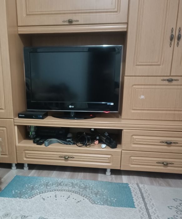 Продам телевизор LG