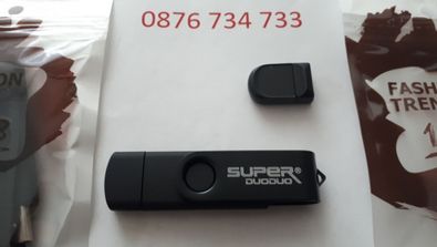 Флашка - USB 2.0 и един micro USB (OTG) 16 GB