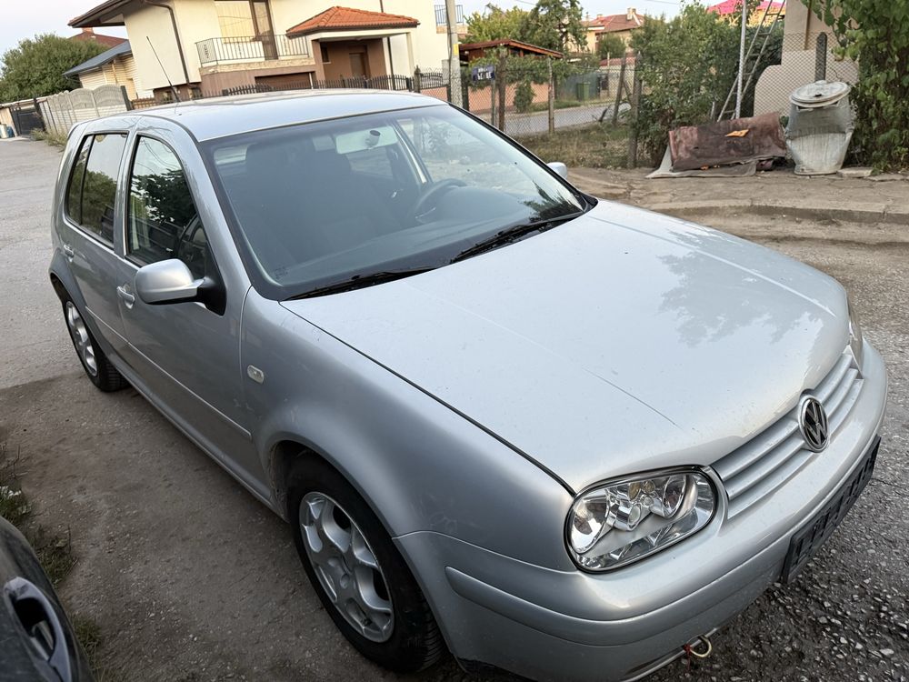 Vw Golf -На Части