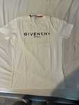 Tricou Givenchy.