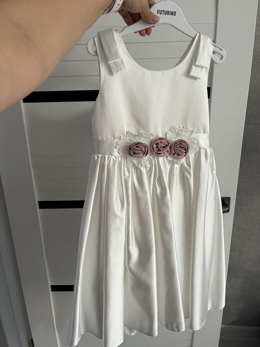 Продам платья для девочки