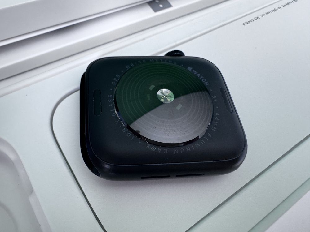 Apple Watch SE 44mm (2nd Gen)