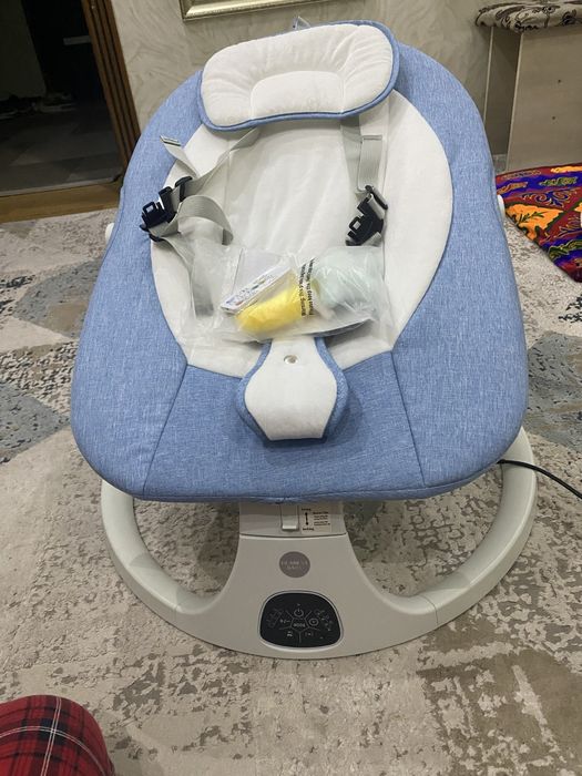 Шезлонг новый