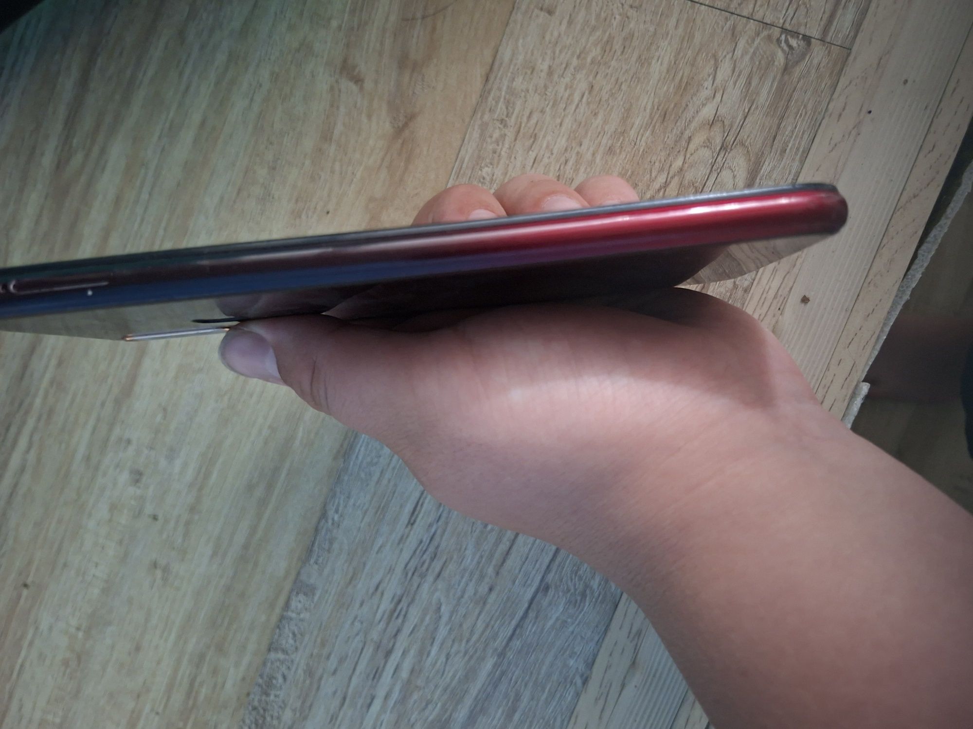 Telefon model vivo e 12
