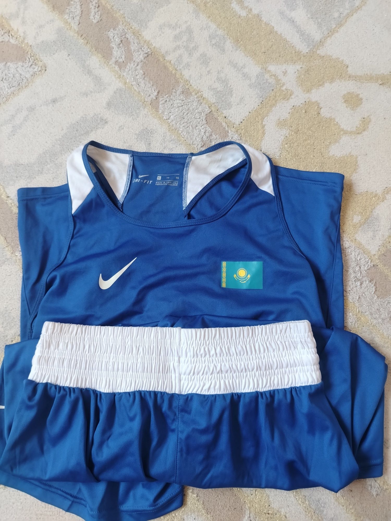 Продам боксерскую форму найк синий xl