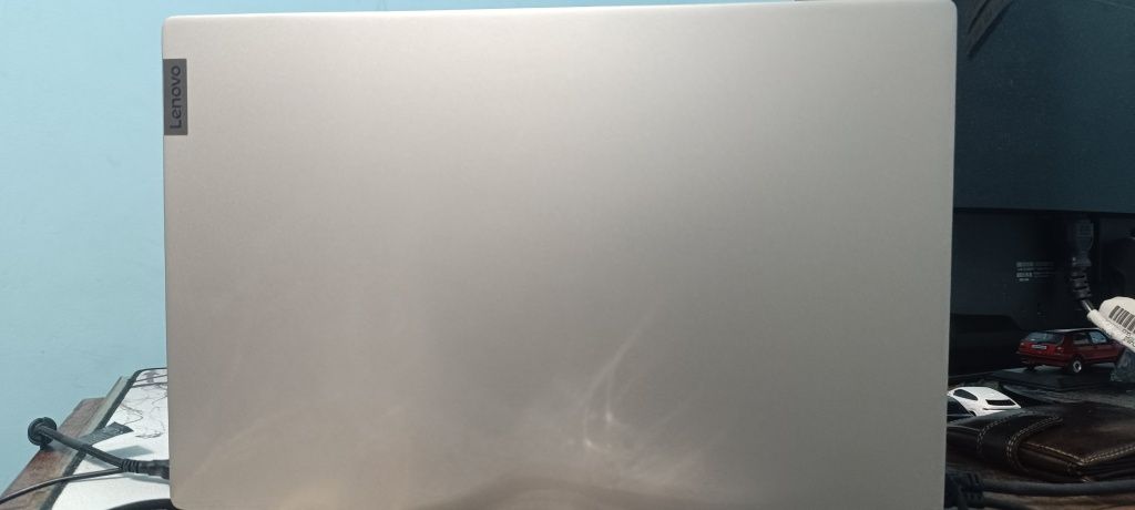 Lenovo ideapad 3