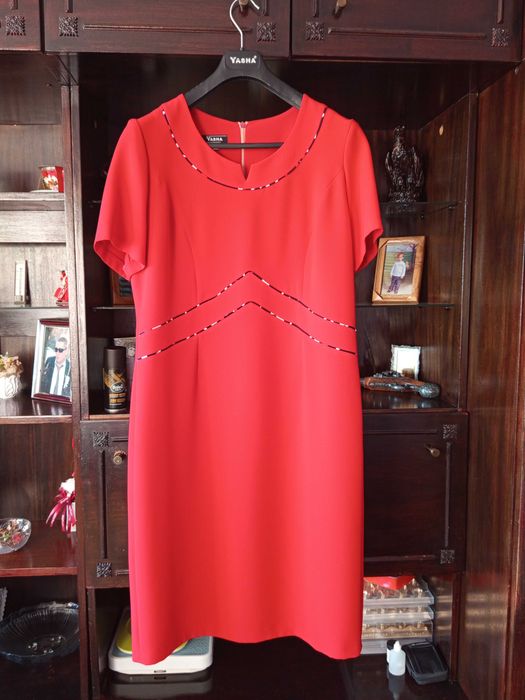 Комплект рокля +.  сако