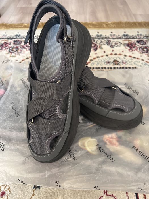 Сандали по очень низкой цене