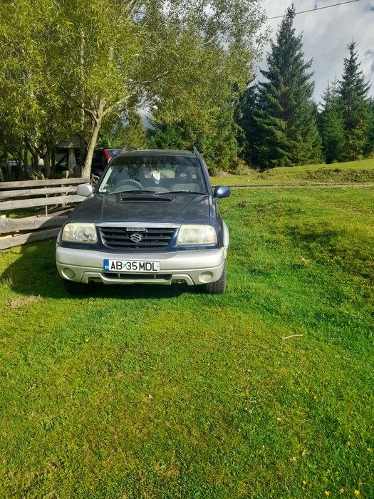 Vând suzuki grand vitara