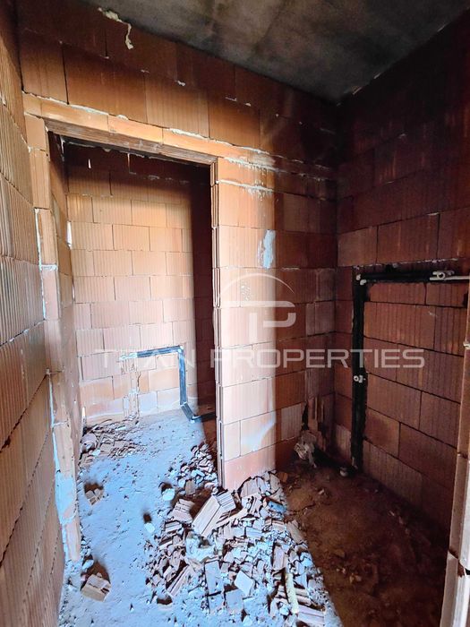 Продава се Тристаен апартамент в Пловдив, Коматево - 86 кв.м за 1165 €/кв.м - Снимка #6