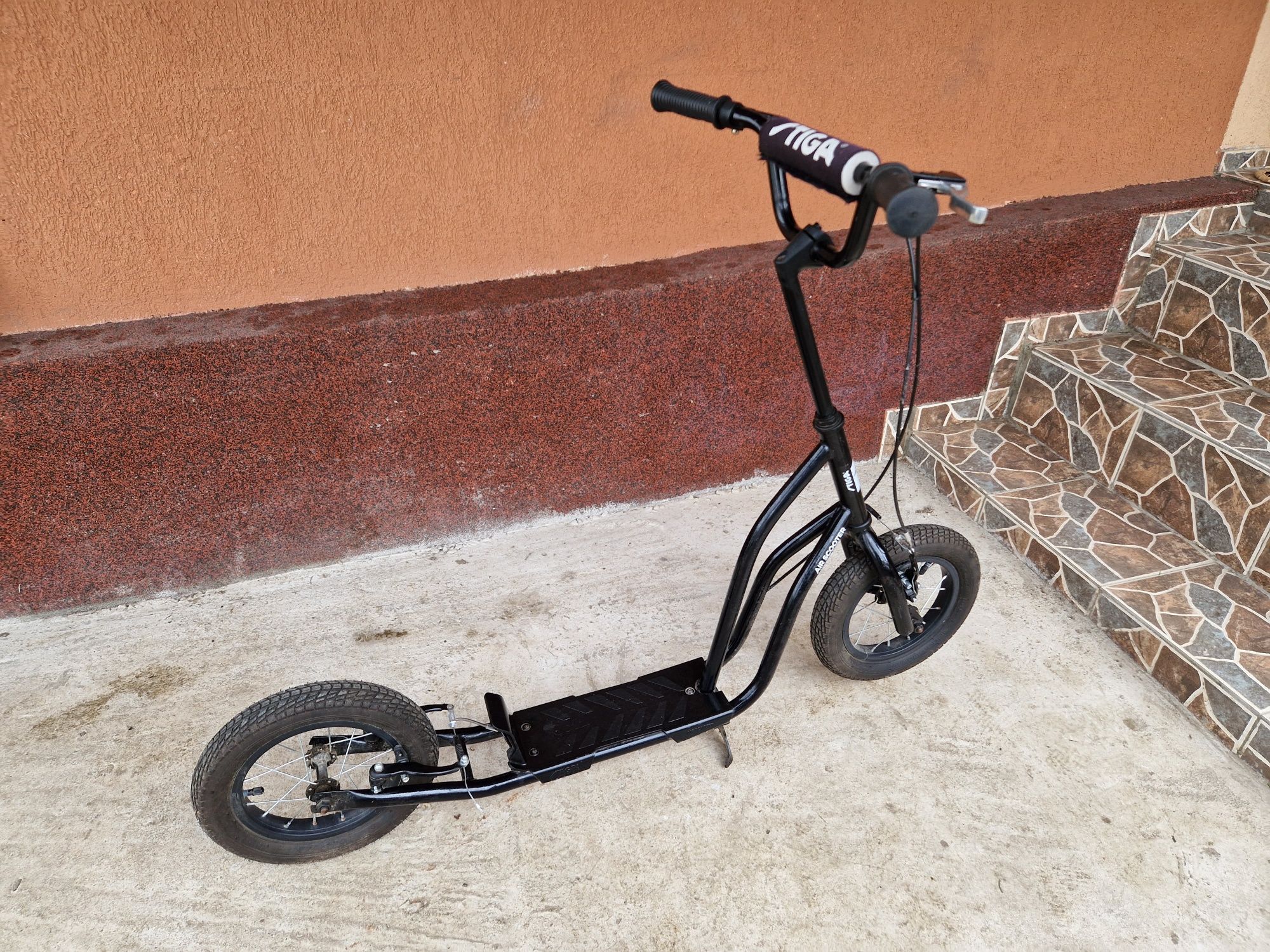 Vand Trotineta Air Scooter STIGA 12" ca noua!