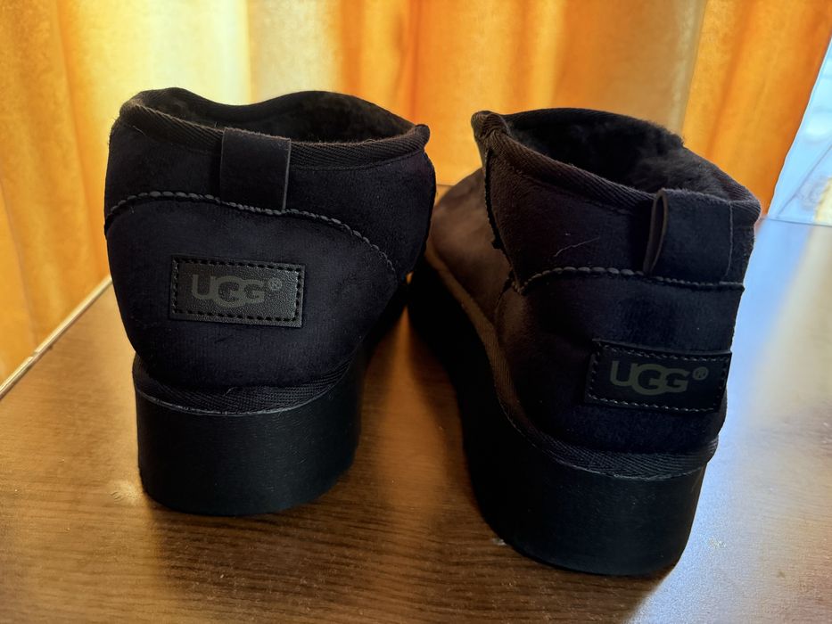 Vand ugg uri cu platforma negre