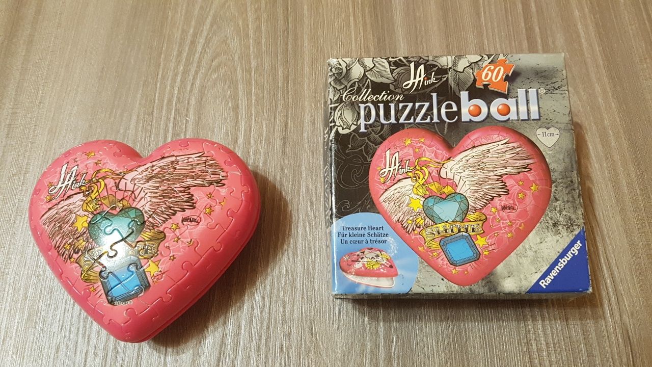 Set 2 puzzle-uri 3D Hello Kitty si LA Ink Ravensburger