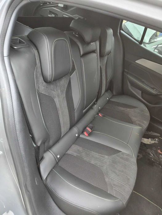 Peugeot 408 GT-LINE-ЗА ЧАСТИ