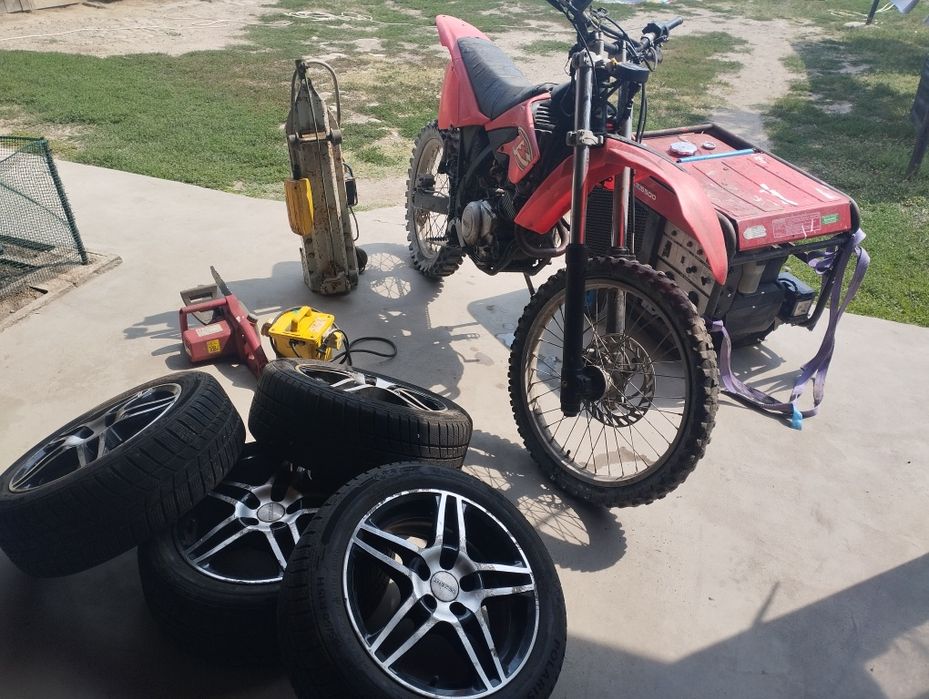 Un motor honda, generator o motosapa de vânzare