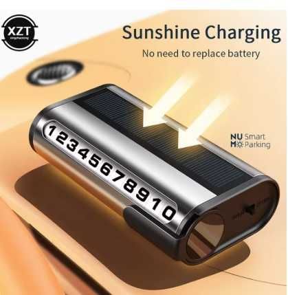 Светеща табела за паркиране на автомобил слънчево зареждане.