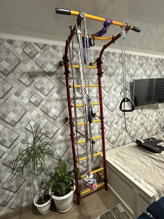 Продам шведскую стенку