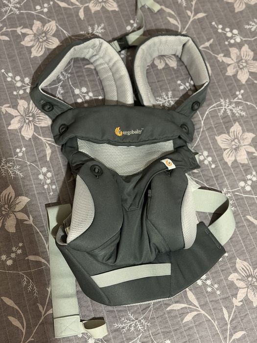 Ергономична раница за бебе