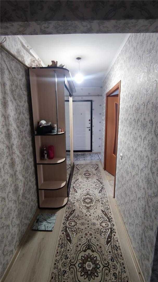 Продам 3х комн квартиру на 9 мкр 1 кубик