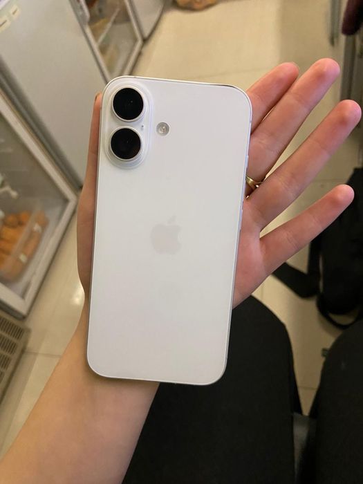 Iphone 16 аккумулятор 100%.