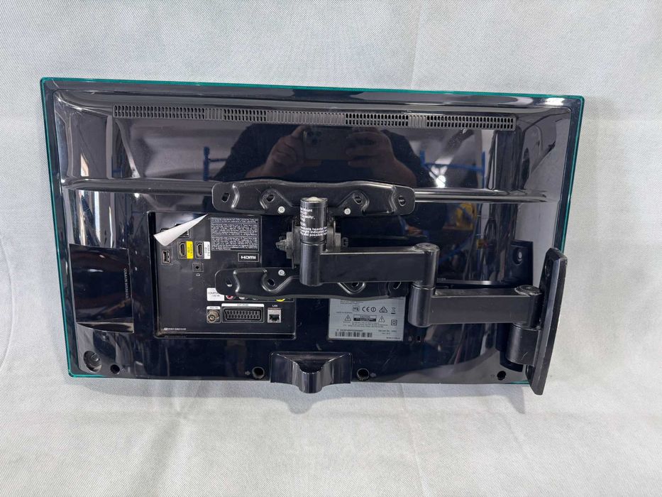 Телевизор - Samsung 27 inch / smart /  A3
