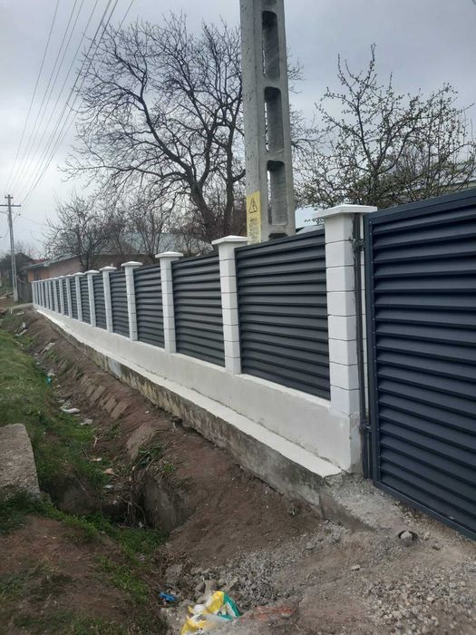 Garduri din panou stil jaluzele, sipca metalica, plasa, tabla si BCA