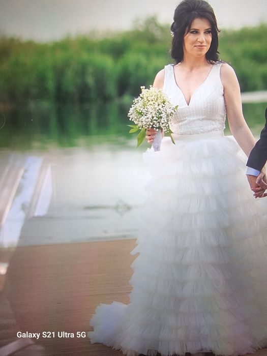 Rochie de mireasa marime S, (2in1 printesa si scurta), corset cu perle