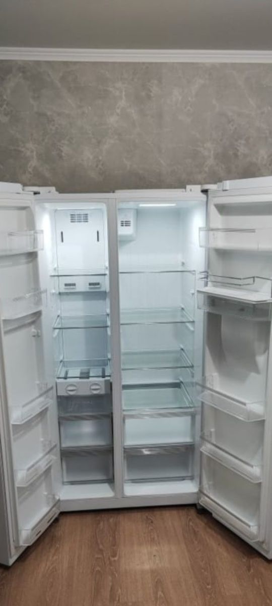 Срочно продам новый холодильник