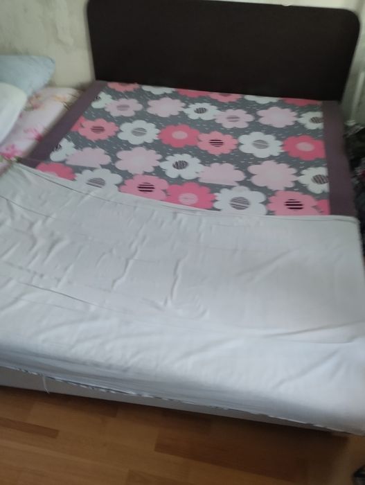 Отдам даром диванчик выдвижной в отличном состоянии